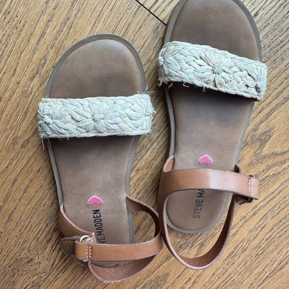 Steve Madden Tan and Cream Raffie Girls Youth 12 Sandals